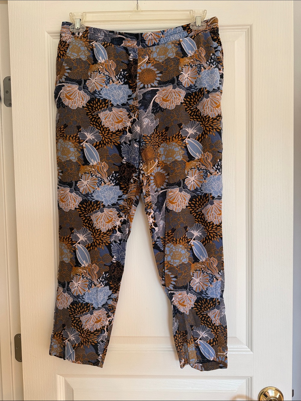 H&M Floral Print Pull-On Pants